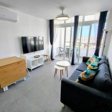 Blue Day By Casas Cocodrilo * פלאייה דל אינגלז